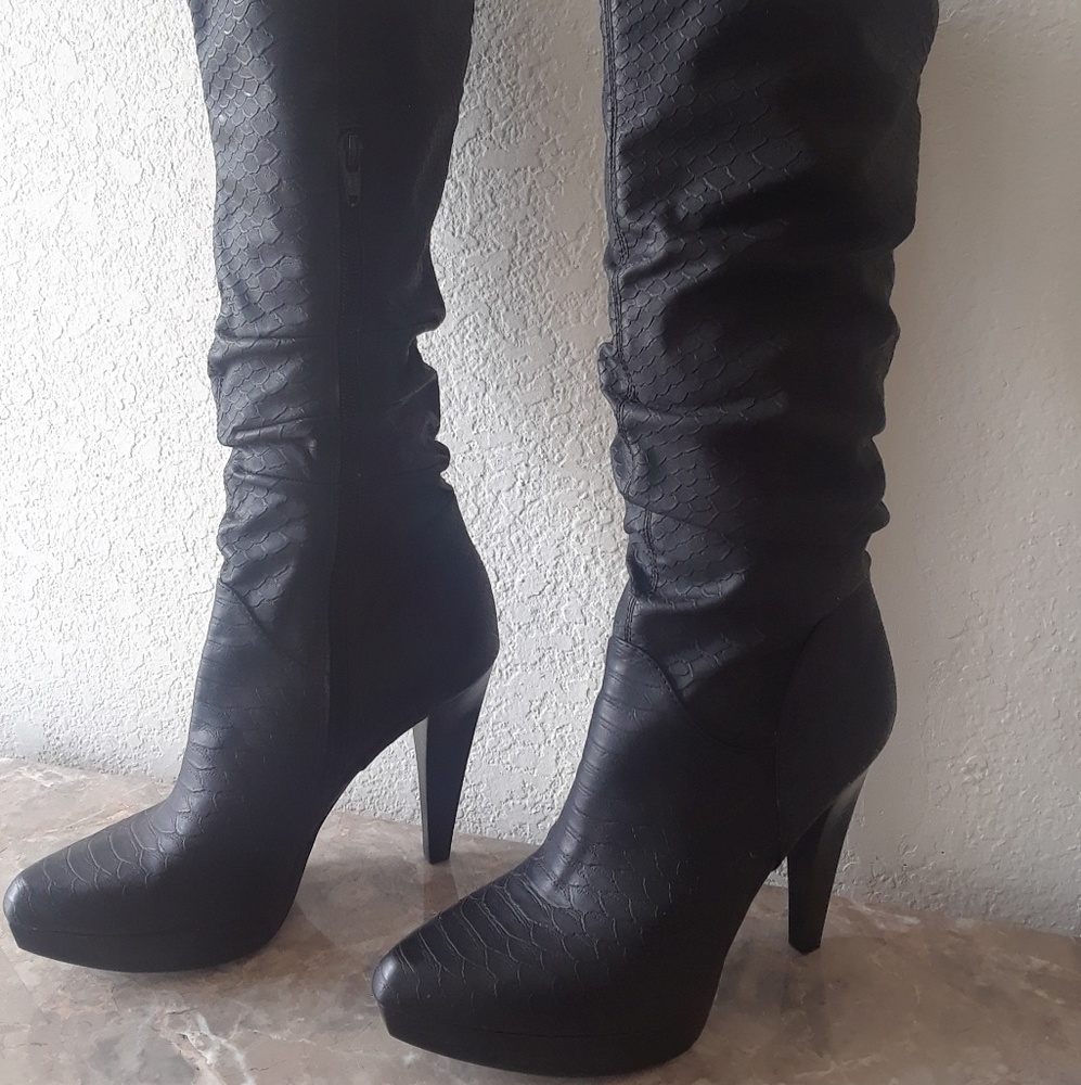 Carlos Santana Knee High Boots!